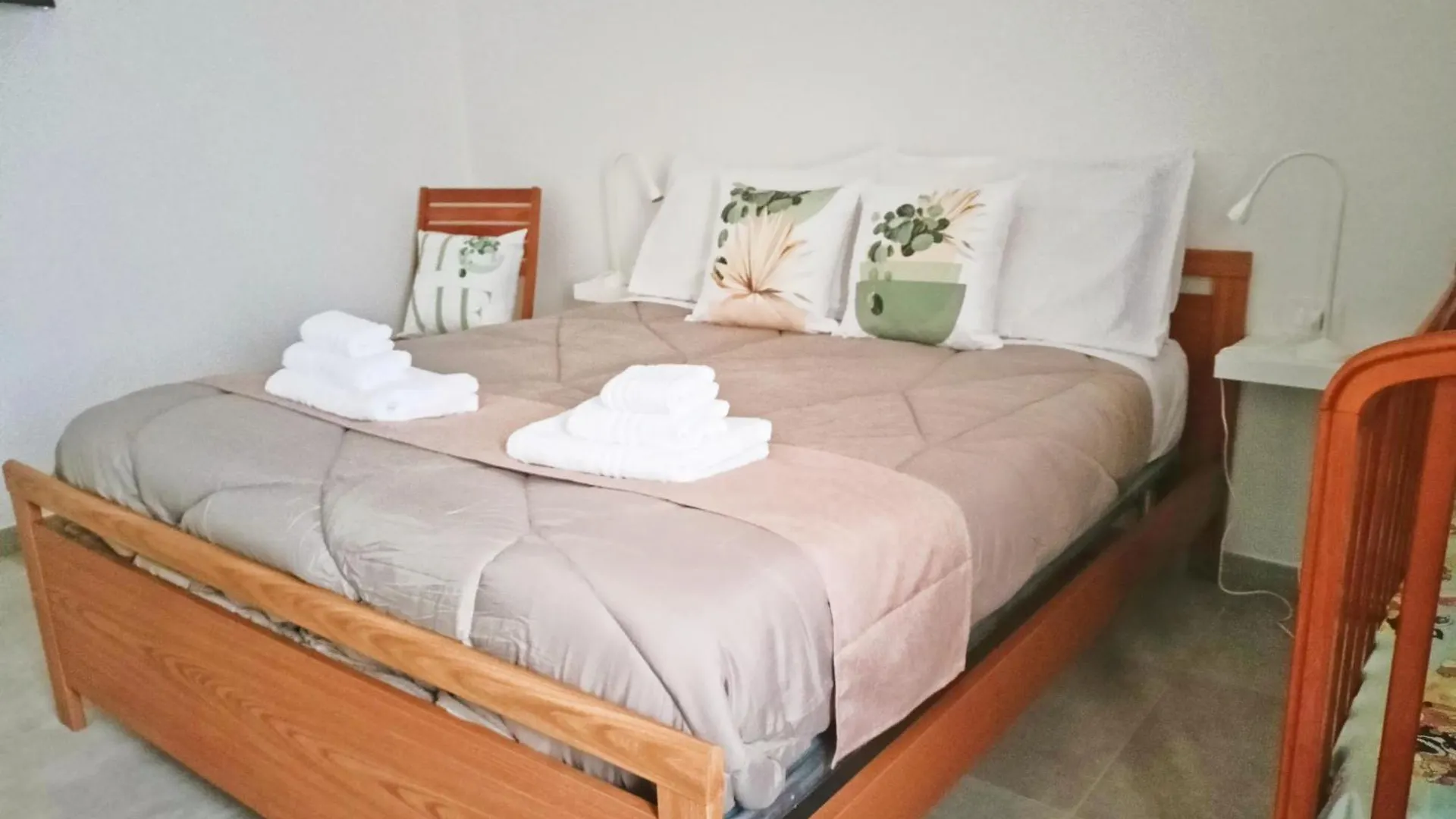 Stunning Big Apartment 100M From The Beach La Caletta Italien
